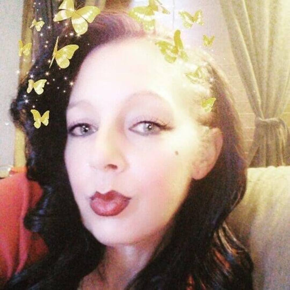 Meet your Posher, Dionne
